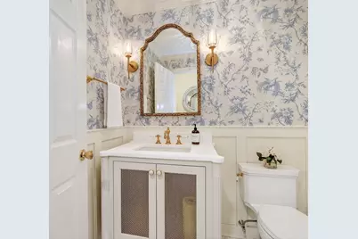 51 Pettee St #49, Newton, MA 02464 - Photo 3