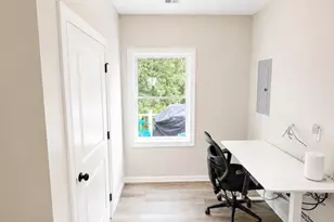 4 Clover Cir, Salisbury, MA 01952 - Photo 9