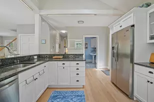 10 N Bog Rd, Edgartown, MA 02539 - Photo 11