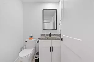 19 Willis St, Auburn, MA 01501 - Photo 11