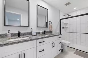 19 Willis St, Auburn, MA 01501 - Photo 13