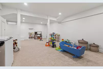 11 Rahway Rd, Burlington, MA 01803 - Photo 27