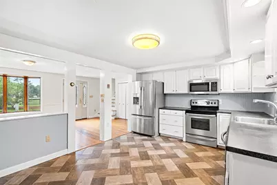 6 Hovey Ave, Natick, MA 01760 - Photo 13