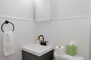 460 Chancery St, New Bedford, MA 02740 - Photo 27