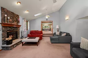 20 Hemlock Rd, Tewksbury, MA 01876 - Photo 11