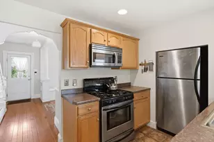 28 Winter St, Easthampton, MA 01027 - Photo 15