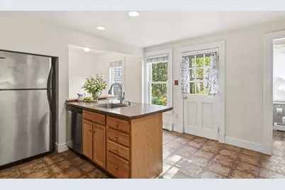 28 Winter St #28, Easthampton, MA 01027 - Photo 13