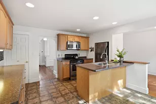 28 Winter St, Easthampton, MA 01027 - Photo 11