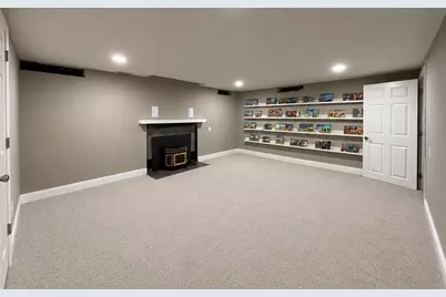 129 Elm St, Agawam, MA 01001 - Photo 33
