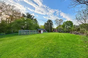 129 Elm St, Agawam, MA 01001 - Photo 13