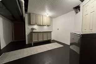 129 Elm St, Agawam, MA 01001 - Photo 35