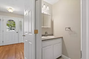 608 Church St, Northbridge, MA 01588 - Photo 17