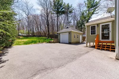 608 Church St, Northbridge, MA 01588 - Photo 33