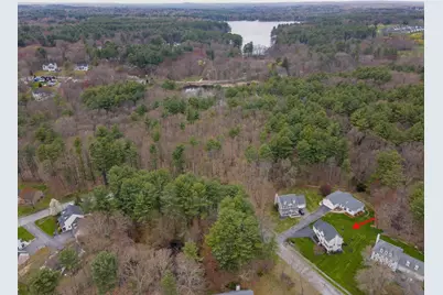 37 Beechwood Dr, Haverhill, MA 01832 - Photo 33