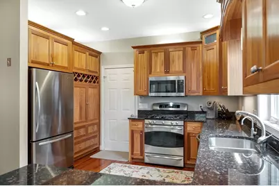 37 Beechwood Dr, Haverhill, MA 01832 - Photo 19