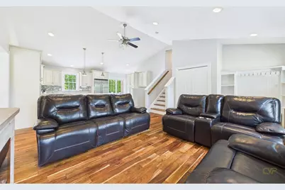 135 County St, Lakeville, MA 02347 - Photo 7