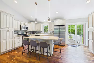 135 County St, Lakeville, MA 02347 - Photo 11
