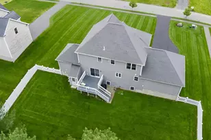 36 Waterford Cir, Dighton, MA 02715 - Photo 3