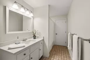 22 Causeway St, Medfield, MA 02052 - Photo 19