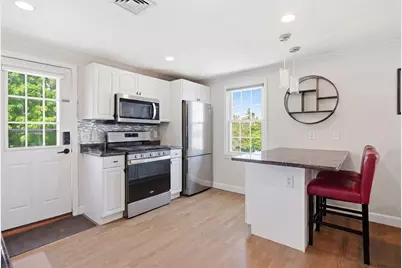 11 Columbia Rd #8, Wakefield, MA 01880 - Photo 3