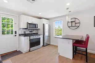 11 Columbia Rd, Wakefield, MA 01880 - Photo 3