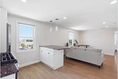 11 Columbia Rd #8, Wakefield, MA 01880 - Photo 7