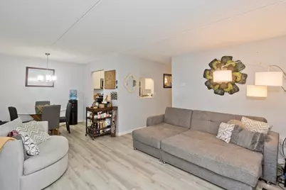 24 Maplecrest Cir #D, Holyoke, MA 01040 - Photo 5