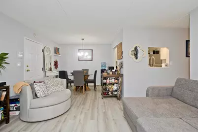 24 Maplecrest Cir #D, Holyoke, MA 01040 - Photo 9