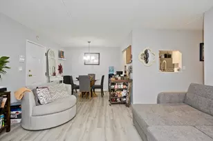 24 Maple Crest Cir, Holyoke, MA 01040 - Photo 9