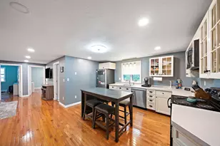 136 Elm St, Halifax, MA 02338 - Photo 7