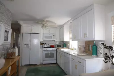 24 Circle Drive, West Springfield, MA 01089 - Photo 15