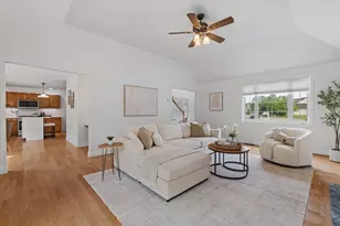 8 Cardinal Cir, Shrewsbury, MA 01545 - Photo 7
