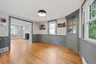 560 Pond St, Weymouth, MA 02190 - Photo 21