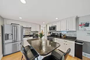 560 Pond St, Weymouth, MA 02190 - Photo 7