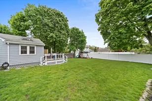 560 Pond St, Weymouth, MA 02190 - Photo 37