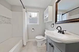 560 Pond St, Weymouth, MA 02190 - Photo 15