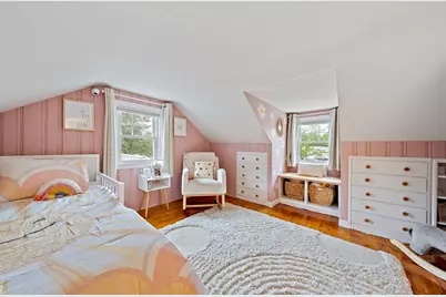 560 Pond St, Weymouth, MA 02190 - Photo 27