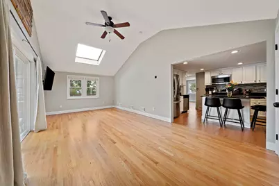 560 Pond St, Weymouth, MA 02190 - Photo 17