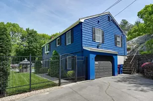 28 Edgemere St, Melrose, MA 02176 - Photo 23