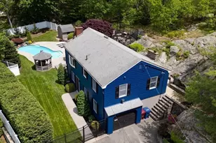 28 Edgemere St, Melrose, MA 02176 - Photo 3