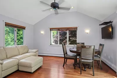 28 Edgemere St, Melrose, MA 02176 - Photo 7