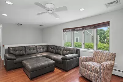 28 Edgemere St, Melrose, MA 02176 - Photo 11
