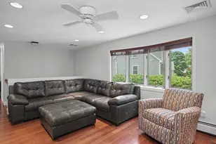 28 Edgemere St, Melrose, MA 02176 - Photo 11