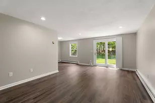54 Decarolis Dr, Tewksbury, MA 01876 - Photo 3