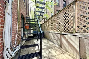 41 Pickney St, Boston, MA 02114 - Photo 25