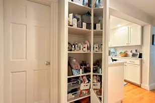 41 Pickney St, Boston, MA 02114 - Photo 15