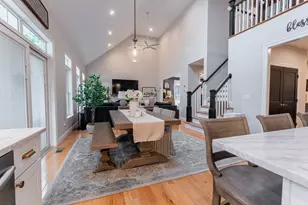 38 Cherry St, Hudson, MA 01749 - Photo 7