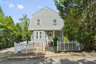 3 Wallace St, Worcester, MA 01605 - Photo 1