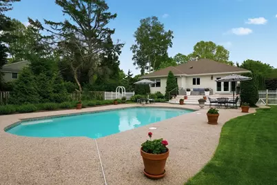 6 Victoria Rd, Manchester by the Sea, MA 01944 - Photo 3