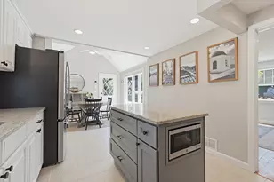25 1st St, Norwood, MA 02062 - Photo 9